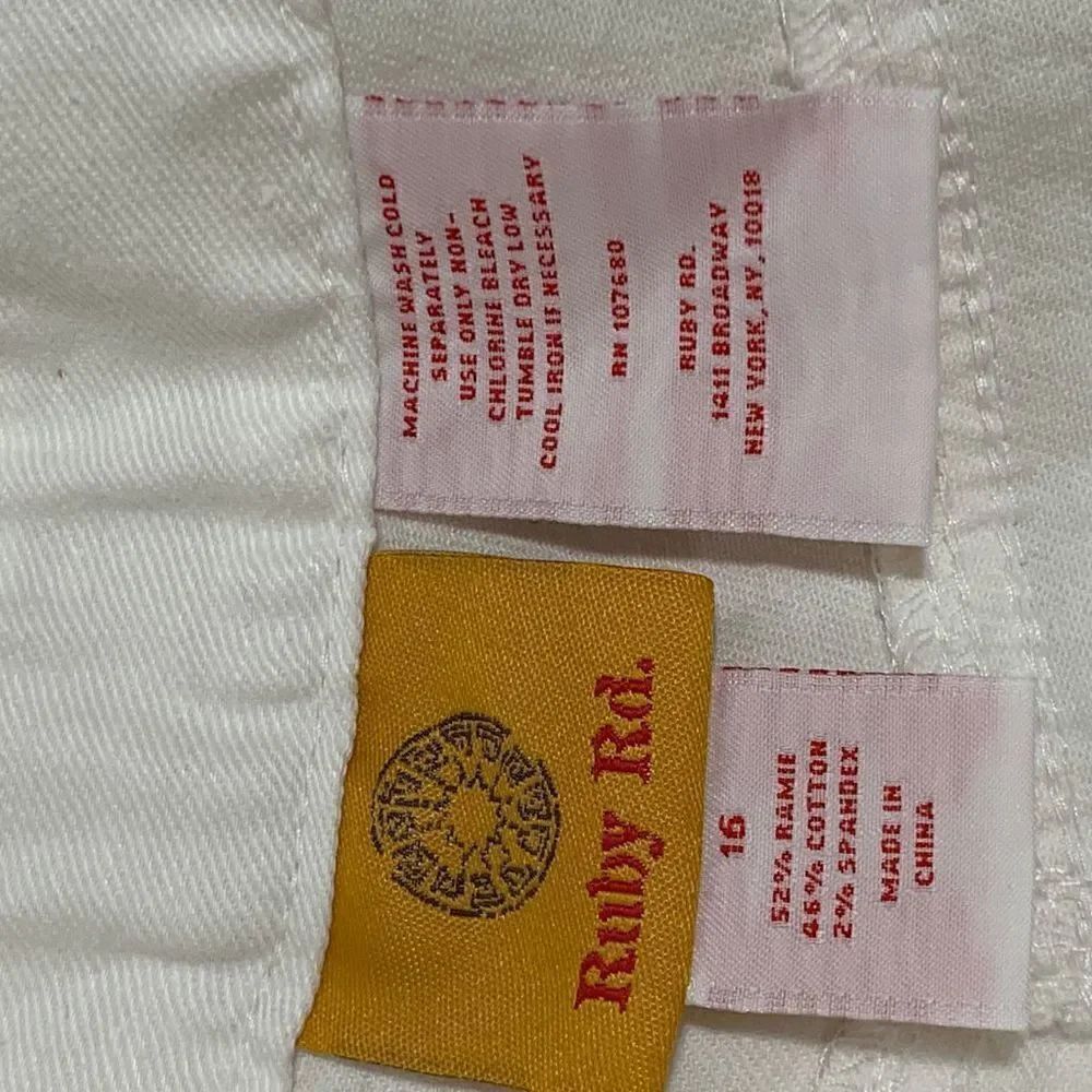 Ruby Rd. Classic Flat Front White Denim Jean - Picture 7 of 7